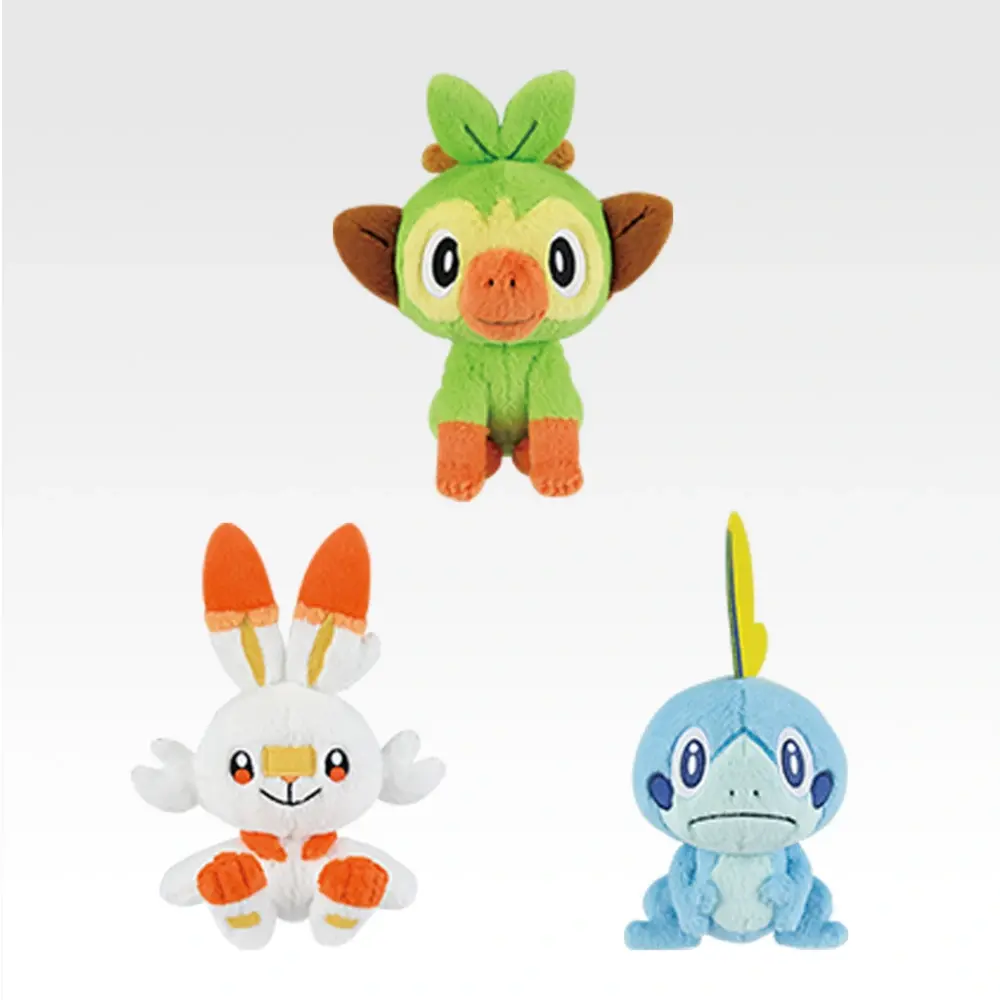 Plüschtiere der drei Starter-Pokémon der Galar-Region